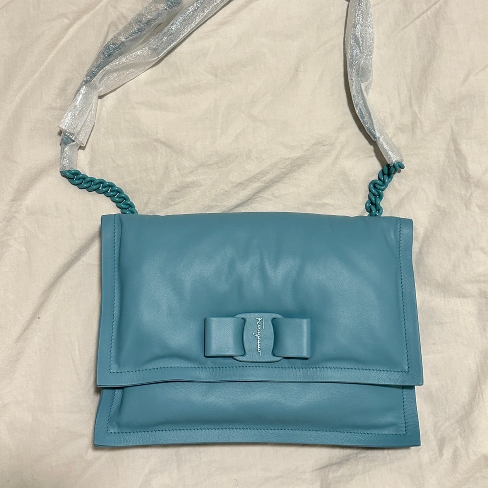 Ferragamo Viva bow-detail shoulder bag